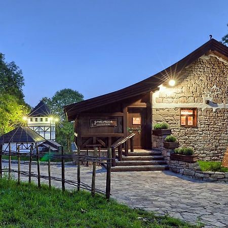 קולן וקוף Farm Stay Cardaklije מראה חיצוני תמונה