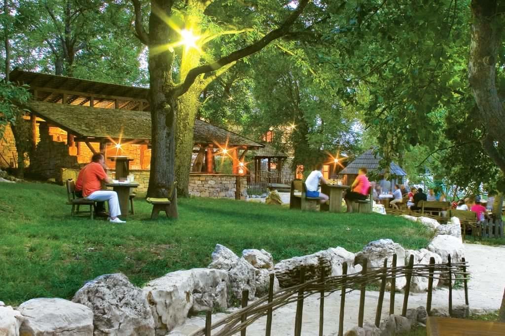 קולן וקוף Farm Stay Cardaklije מראה חיצוני תמונה